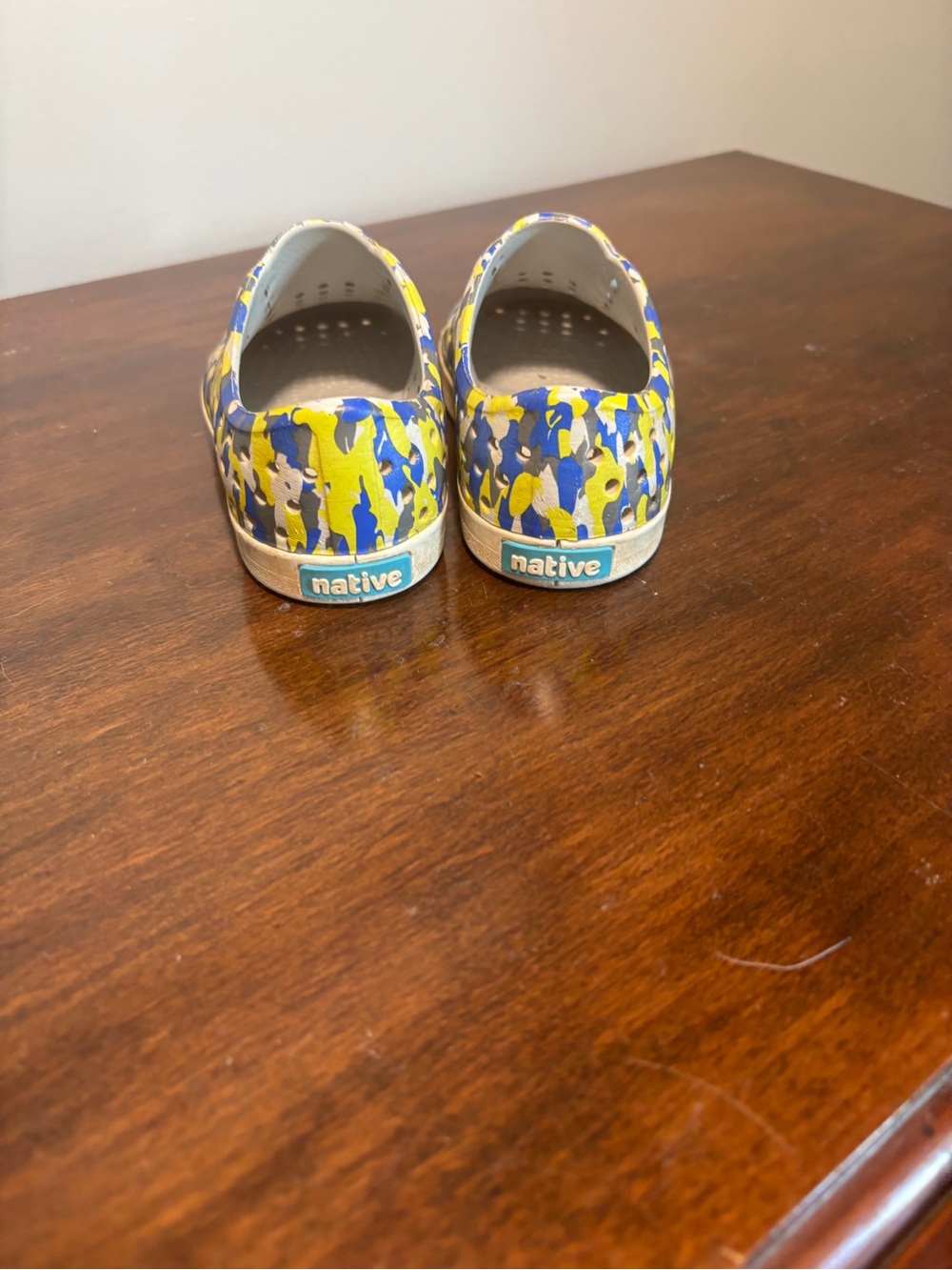 Native Jefferson Kids Camo Print Slip-On Shoes Size C8 - Picture 2 of 3